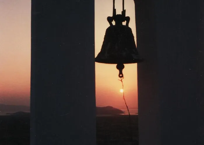 Tsanakou Vineyard Glinado