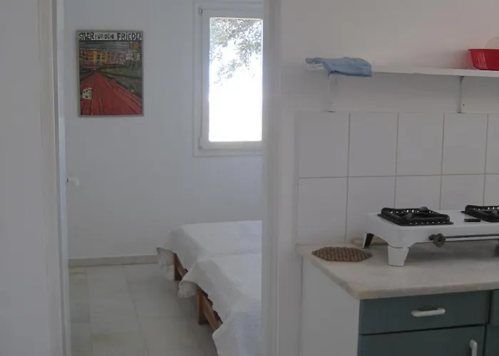 Tsanakou Vineyard Glinado * Glinado Naxos