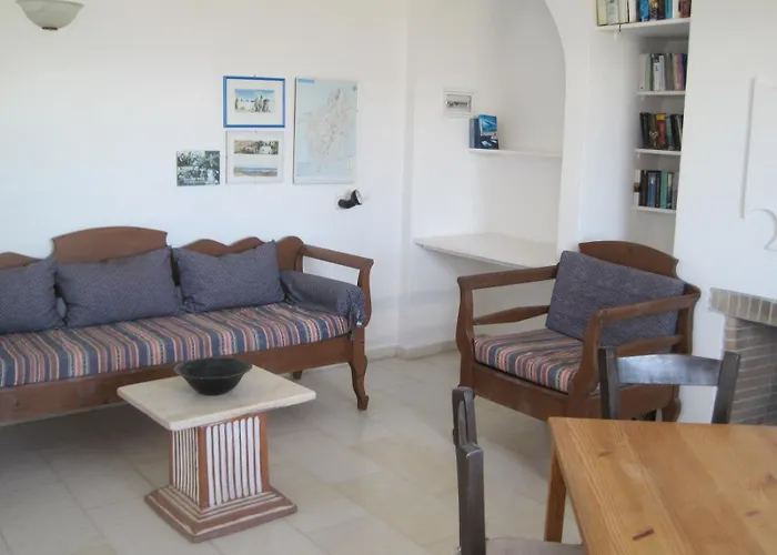 Tsanakou Vineyard Glinado